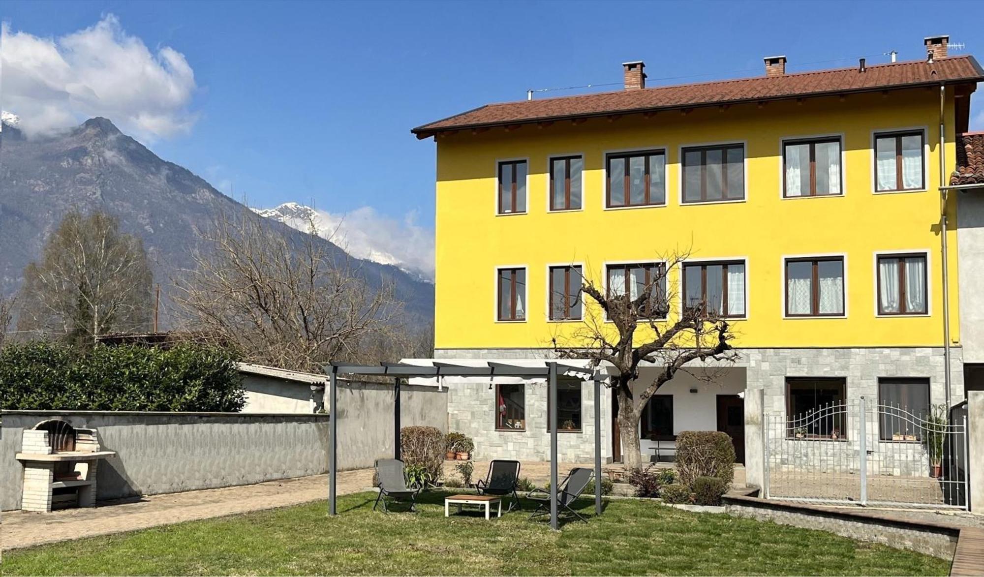 A Due Passi Dal Lago Montalto Dora Exterior photo
